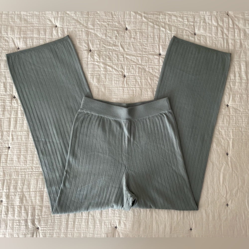 ABERCROMBIE & FITCH 90s Straight Ribbed Knit Sweater Pants Soft A&F Size M NWOT - Picture 8 of 14